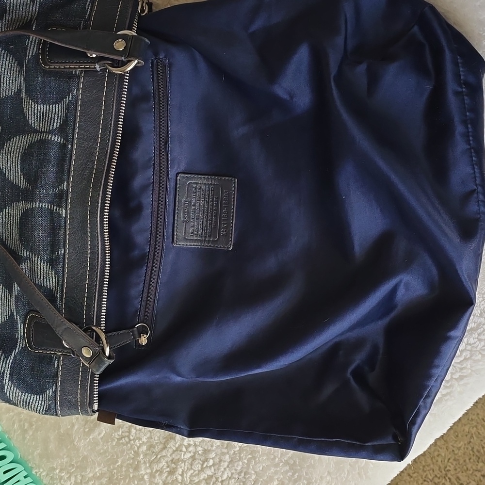 Coach Whipstitch POPPY OPTIC DENIM Tote EUC, Double zip wallet, 2 Purse Pillows - Picture 12 of 17
